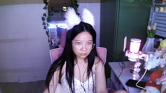 Snapshot of DanicaDreamX chatting on March 5, 2026, 7:15 am DanicaDreamX online show from March 5, 2026, 7:15 am