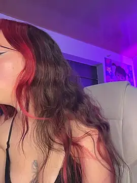 Snapshot of dayadumont chatting on March 6, 2026, 4:53 am dayadumont online show from March 6, 2026, 4:53 am