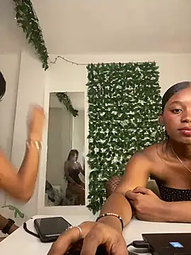 Snapshot of Jazmin_chell chatting on March 22, 2026, 8:12 pm Jazmin chell online show from March 22, 2026, 8:12 pm