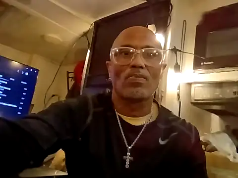 Snapshot of Baddesetboy4ya chatting on February 24, 2026, 1:03 am Baddesetboy4ya online show from February 24, 2026, 1:03 am