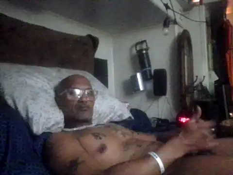 Snapshot of Baddesetboy4ya chatting on February 27, 2026, 4:01 am Baddesetboy4ya online show from February 27, 2026, 4:01 am