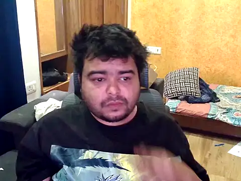 Snapshot of skey321 chatting on February 25, 2026, 5:28 am skey321 online show from February 25, 2026, 5:28 am