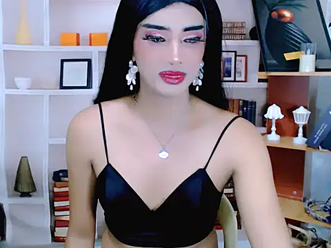 Queeny Cassandra online show from May 15, 2026, 6:09 am