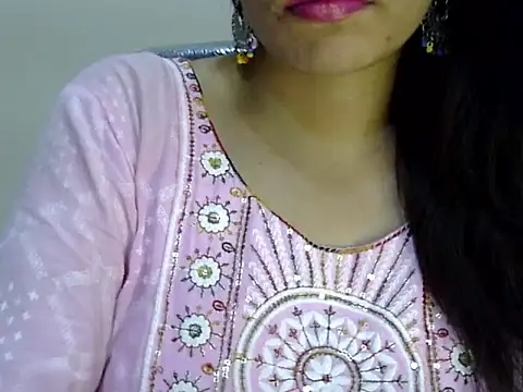 Neha Sharma2 online show from April 10, 2026, 3:39 pm