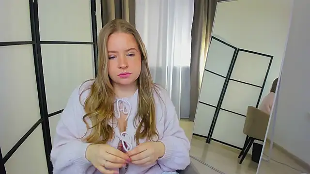 Snapshot of Arya_Thomas chatting on March 6, 2026, 12:01 pm Arya Thomas online show from March 6, 2026, 12:01 pm