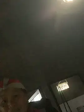 Snapshot of heesuu11 chatting on February 23, 2026, 10:34 am heesuu11 online show from February 23, 2026, 10:34 am