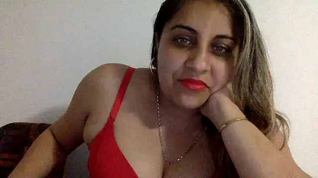 I amXenox online show from April 3, 2026, 7:01 pm