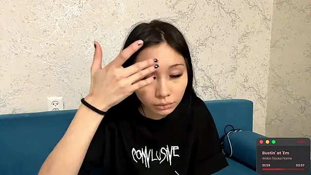 kishagrayone online show from March 7, 2026, 12:24 pm