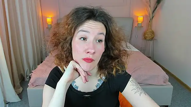 Snapshot of laima_a chatting on March 5, 2026, 2:35 pm laima a online show from March 5, 2026, 2:35 pm