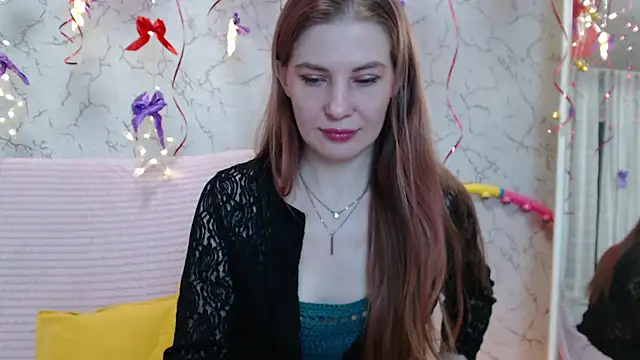 Snapshot of loveslovesflowers chatting on March 4, 2026, 4:57 pm loveslovesflowers online show from March 4, 2026, 4:57 pm