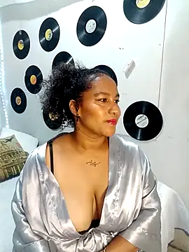 Snapshot of medusafox_ chatting on March 9, 2026, 4:27 am medusafox online show from March 9, 2026, 4:27 am