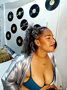 Snapshot of medusafox_ chatting on March 15, 2026, 8:48 pm medusafox online show from March 15, 2026, 8:48 pm