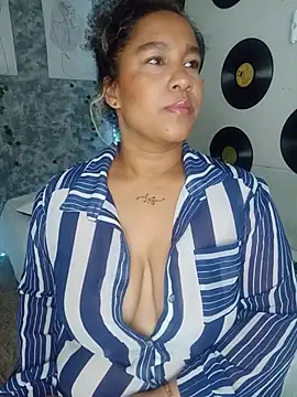 Snapshot of medusafox_ chatting on June 24, 2026, 4:55 am medusafox online show from June 24, 2026, 4:55 am