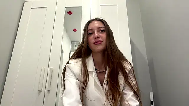 Snapshot of selena_favn chatting on March 12, 2026, 7:03 am selena favn online show from March 12, 2026, 7:03 am