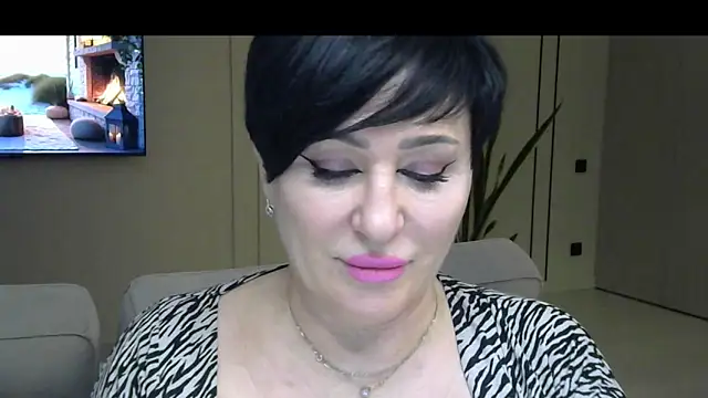 Kleotempt online show from May 5, 2026, 5:21 pm