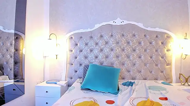 KristalMature online show from March 8, 2026, 2:04 am