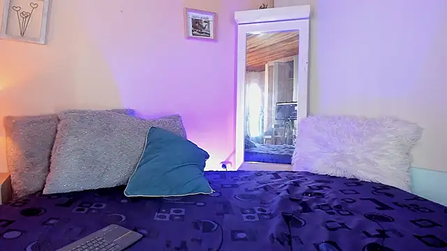 Snapshot of Exotic_girl28 chatting on March 10, 2026, 2:44 pm Exotic girl28 online show from March 10, 2026, 2:44 pm