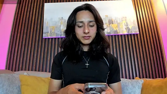 Elisasue online show from May 28, 2026, 2:53 am