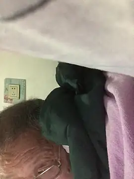 yaocaobi8 online show from March 23, 2026, 12:42 pm