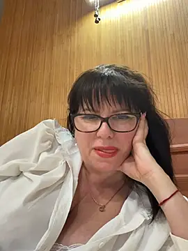 expensive lady online show from May 26, 2026, 6:15 pm