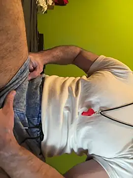 Snapshot of Coach_85 chatting on March 6, 2026, 10:01 am Coach 85 online show from March 6, 2026, 10:01 am