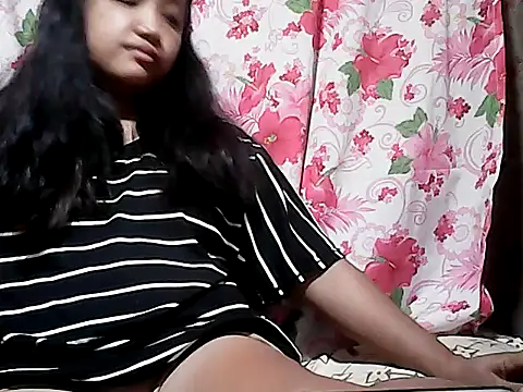 Snapshot of Flowerbebe chatting on March 2, 2026, 7:21 pm Flowerbebe online show from March 2, 2026, 7:21 pm