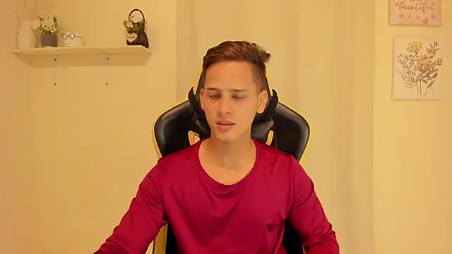 sexy andres01 online show from May 28, 2026, 4:32 am