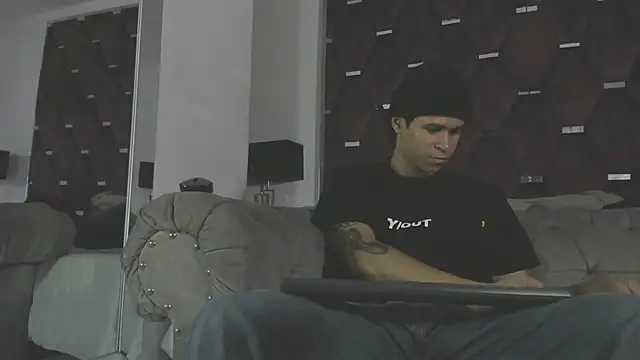 Snapshot of TonyBenedetti chatting on July 14, 2026, 9:20 pm TonyBenedetti online show from July 14, 2026, 9:20 pm