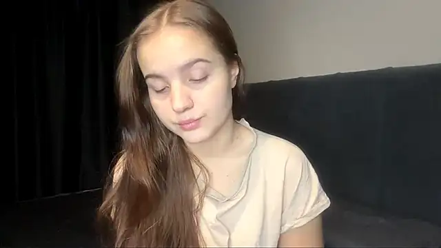 Snapshot of LowriseZiziphus chatting on March 3, 2026, 3:18 pm LowriseZiziphus online show from March 3, 2026, 3:18 pm