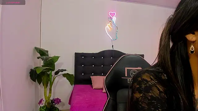 LINDSAY TAY online show from March 22, 2026, 3:54 am