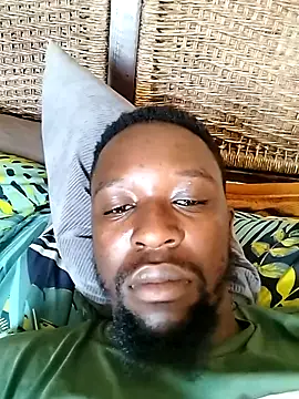 Snapshot of treynba chatting on February 25, 2026, 1:21 pm treynba online show from February 25, 2026, 1:21 pm