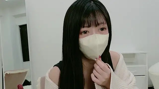 Snapshot of nemuchan_v chatting on March 5, 2026, 1:07 pm nemuchan v online show from March 5, 2026, 1:07 pm