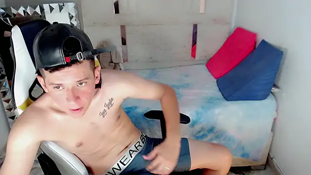 Snapshot of Stevan_andrez_ chatting on February 25, 2026, 1:10 pm Stevan andrez online show from February 25, 2026, 1:10 pm