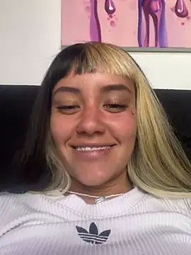 Snapshot of Sara_92 chatting on July 10, 2026, 6:32 pm Sara 92 online show from July 10, 2026, 6:32 pm