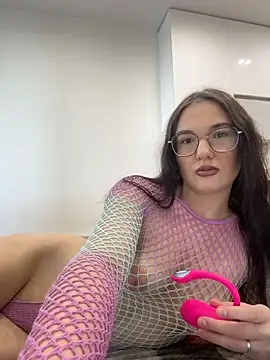 PamelaRuis69 online show from May 25, 2026, 3:29 pm