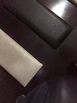 Elsolo2 online show from April 16, 2026, 11:00 am