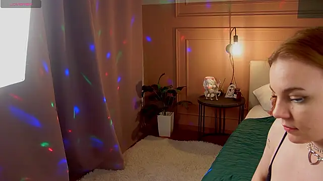 Snapshot of Glow_Margo chatting on March 24, 2026, 1:10 am Glow Margo online show from March 24, 2026, 1:10 am