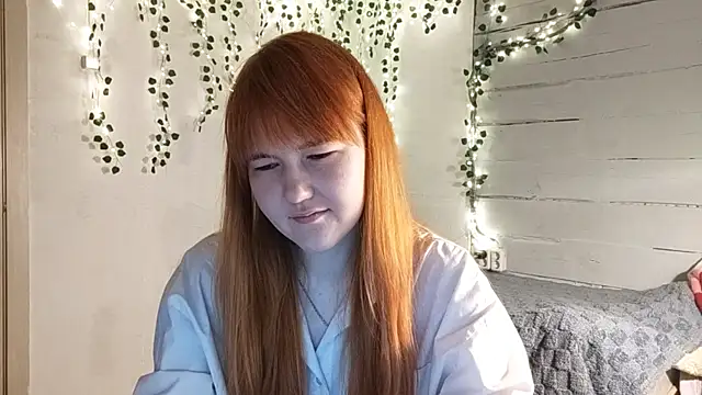 DinaFirebird online show from April 13, 2026, 4:18 am