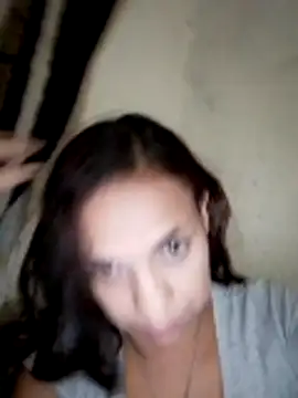 Snapshot of Lunaseren chatting on March 6, 2026, 6:32 am Lunaseren online show from March 6, 2026, 6:32 am