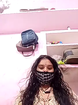 Snapshot of Hot_bri2 chatting on April 8, 2026, 6:46 am Hot bri2 online show from April 8, 2026, 6:46 am