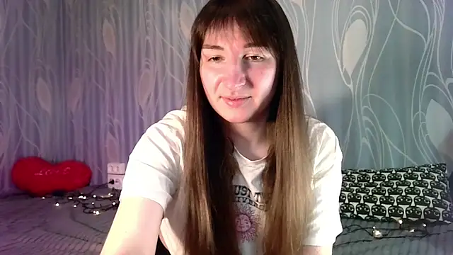 Birdie Kiss online show from May 18, 2026, 1:28 pm