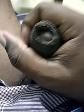 Snapshot of sathish2895 chatting on March 8, 2026, 2:54 pm sathish2895 online show from March 8, 2026, 2:54 pm