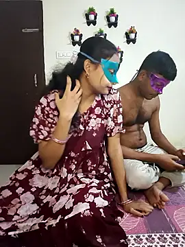 Sweet Cpl  online show from March 15, 2026, 12:49 am