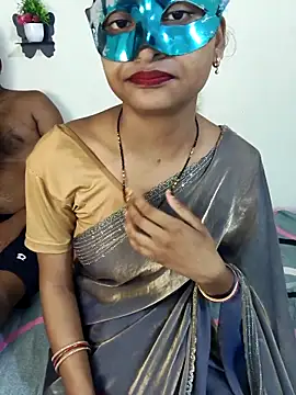 Sweet Cpl  online show from April 13, 2026, 12:49 am