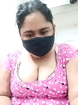 Snapshot of diyadey chatting on May 10, 2026, 8:36 pm diyadey online show from May 10, 2026, 8:36 pm
