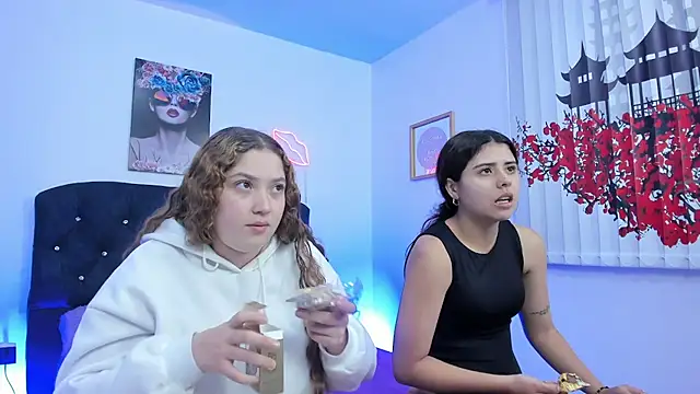 Snapshot of valeria_and_zoe chatting on March 9, 2026, 1:37 pm valeria and zoe online show from March 9, 2026, 1:37 pm