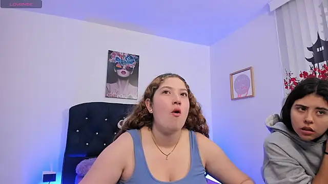 Snapshot of valeria_and_zoe chatting on March 25, 2026, 5:52 pm valeria and zoe online show from March 25, 2026, 5:52 pm