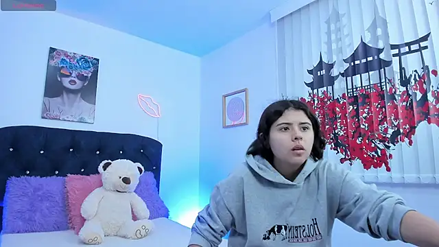 Snapshot of valeria_and_zoe chatting on March 27, 2026, 3:01 pm valeria and zoe online show from March 27, 2026, 3:01 pm