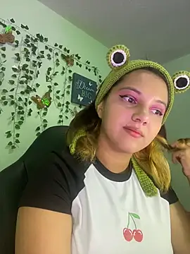 Snapshot of aurora_bela chatting on March 17, 2026, 10:51 am aurora bela online show from March 17, 2026, 10:51 am