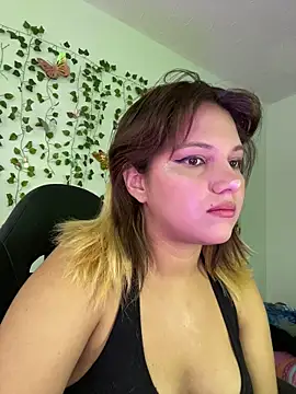 Snapshot of aurora_bela chatting on March 20, 2026, 12:21 pm aurora bela online show from March 20, 2026, 12:21 pm